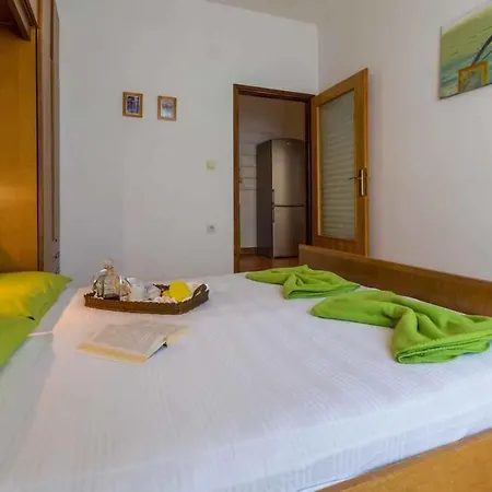 Two-bedroom 1 Apartment Crikvenica