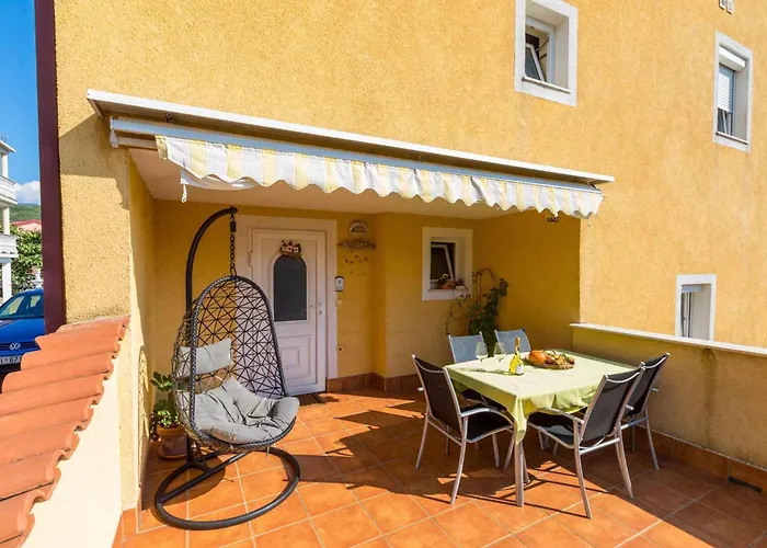Two-bedroom 1 Appartamento