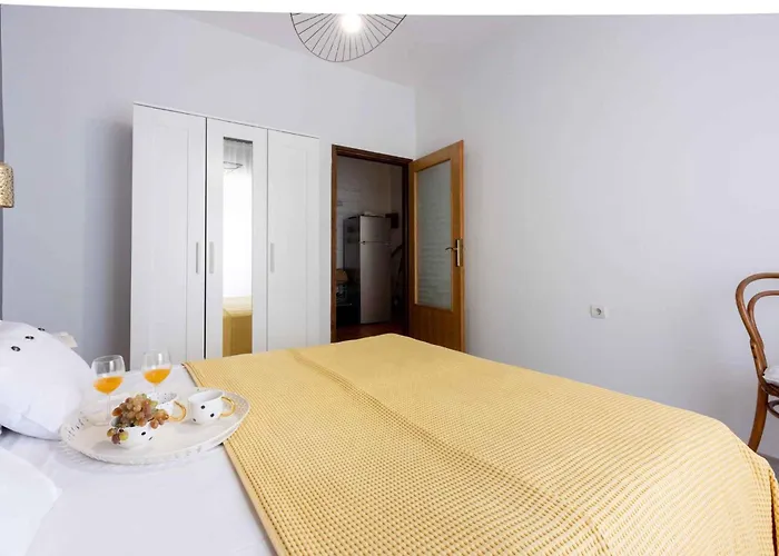 Two-bedroom 1 Appartamento