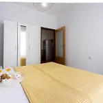 Two-bedroom 1 Апартаменты